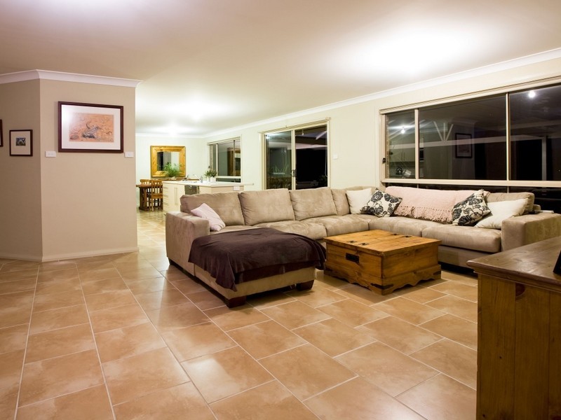 39 Church Street, Ellalong NSW 2325