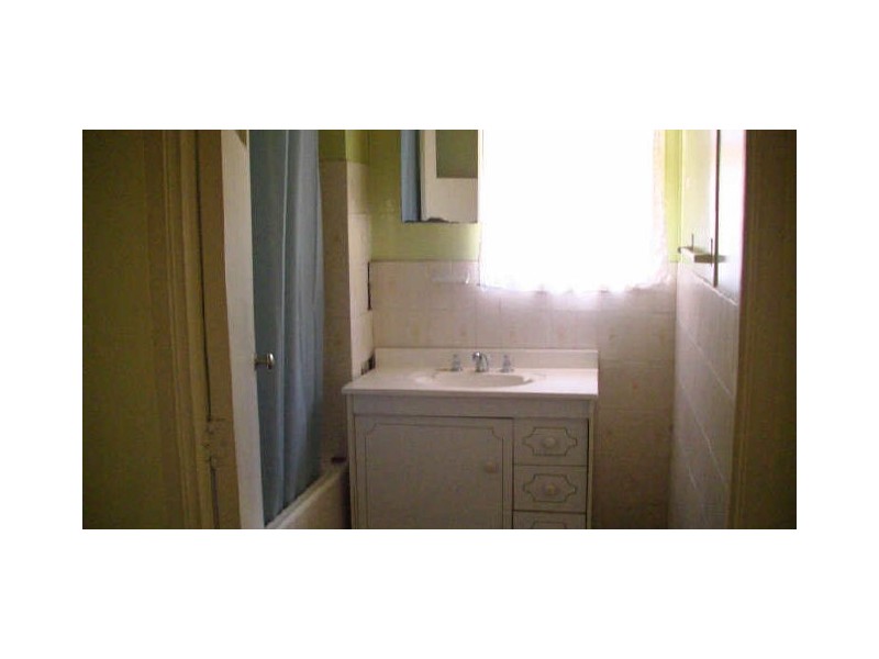 2 Arcadia Avenue, Cessnock NSW 2325