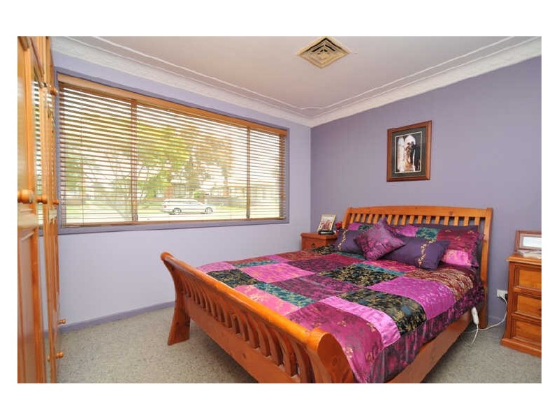 11 Lambert Street, Cessnock NSW 2325