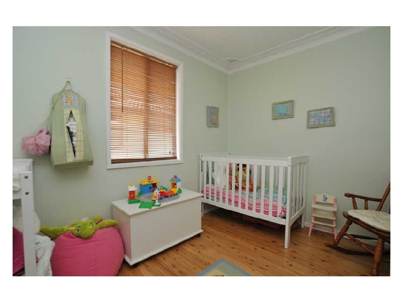 11 Lambert Street, Cessnock NSW 2325