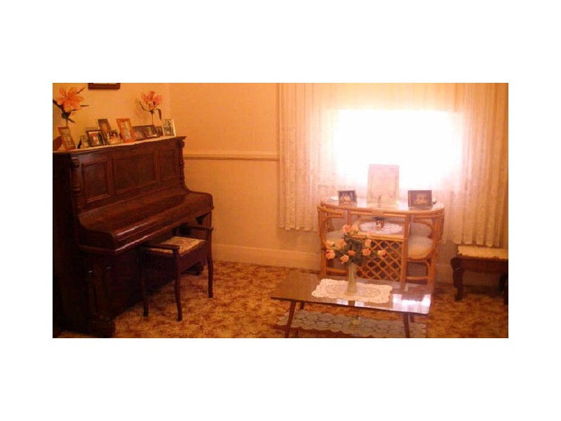 53 Harle Street, Abermain NSW 2326