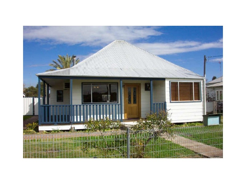 29 Edgeworth Street, Cessnock NSW 2325