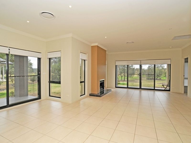 10 Maculata Place, Rothbury NSW 2320