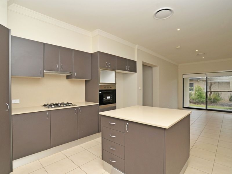 10 Maculata Place, Rothbury NSW 2320
