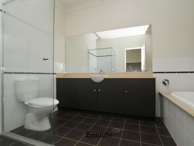 10 Maculata Place, Rothbury NSW 2320