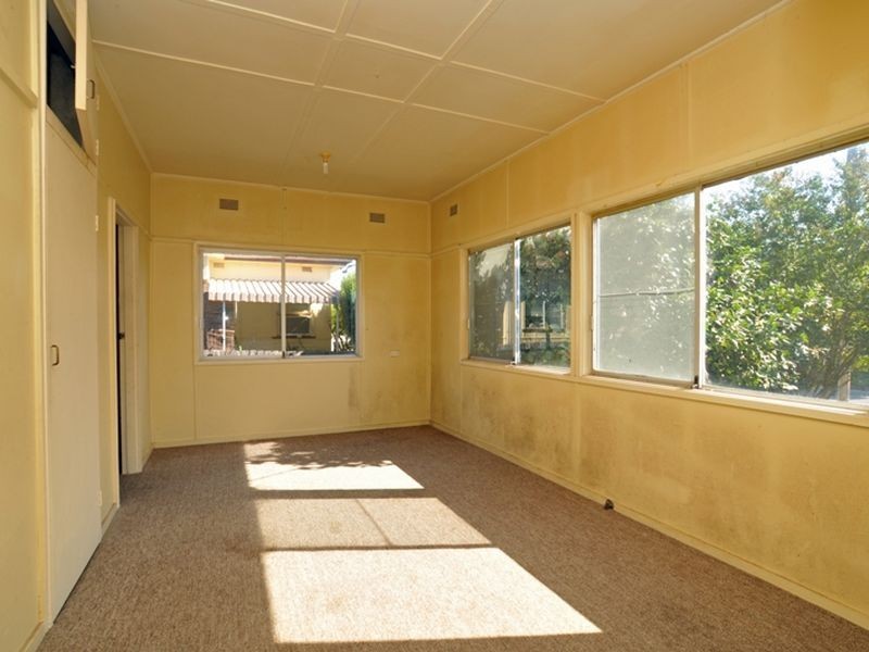 19 Hunter Avenue, Cessnock NSW 2325