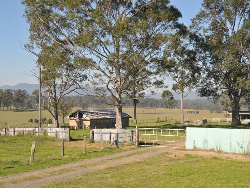13 15 & 17 Walmsley Street, Millfield NSW 2325
