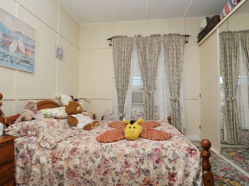 14 Barrett Avenue, Cessnock NSW 2325