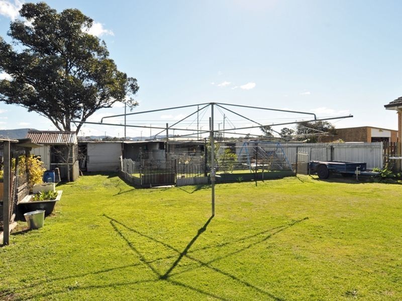 14 Barrett Avenue, Cessnock NSW 2325