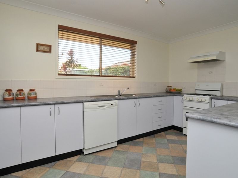 2 Sauvignon Grove, Cessnock NSW 2325