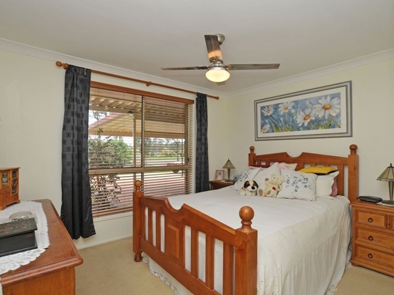 2 Sauvignon Grove, Cessnock NSW 2325