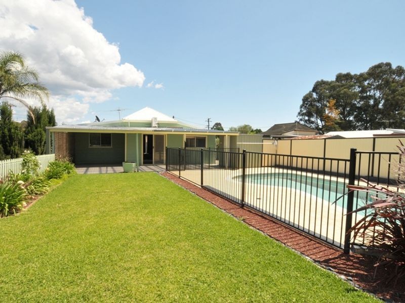 4 Colliery Street, Aberdare NSW 2325