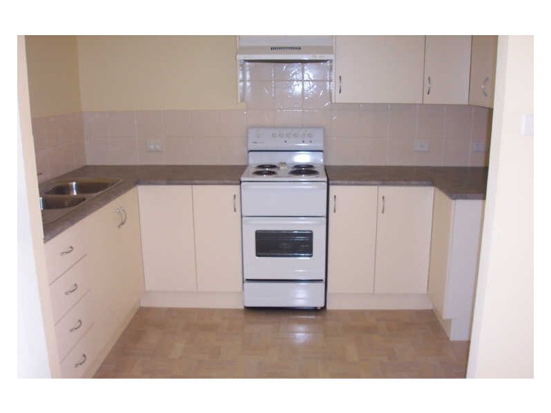 4/6 Sports Avenue, Cessnock NSW 2325