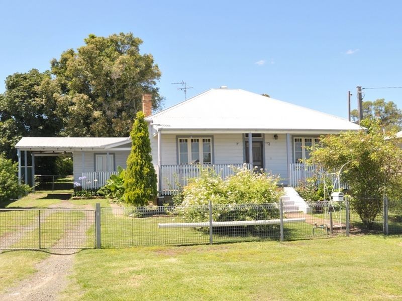 32 Adelaide Street, Paxton NSW 2325