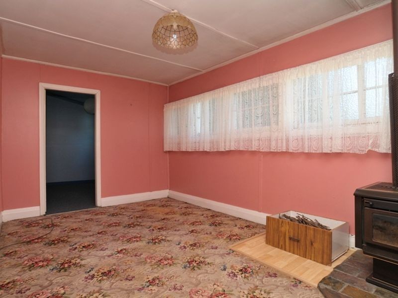 32 Adelaide Street, Paxton NSW 2325