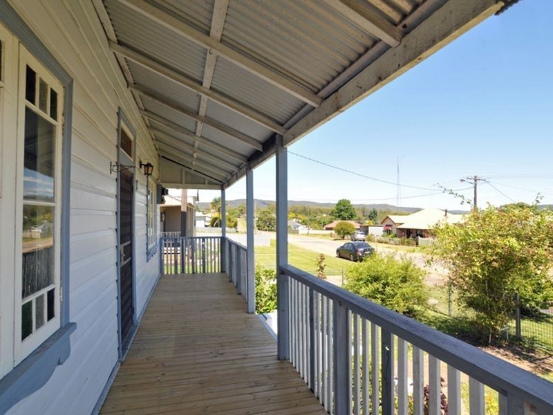 32 Adelaide Street, Paxton NSW 2325