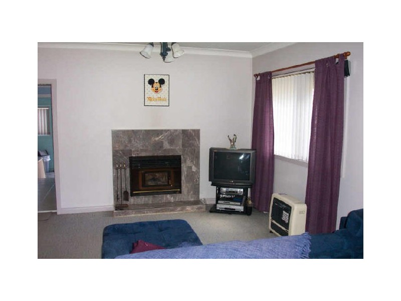 87 Wollombi Road, Cessnock NSW 2325