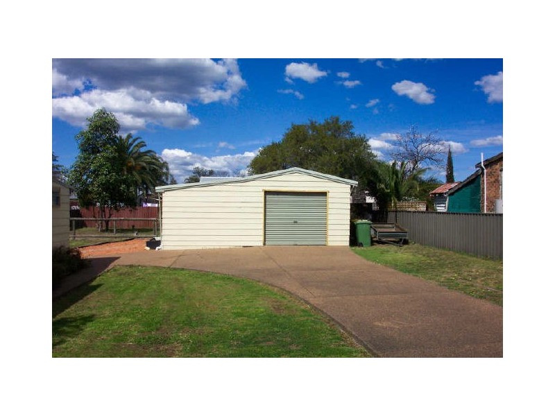 87 Wollombi Road, Cessnock NSW 2325