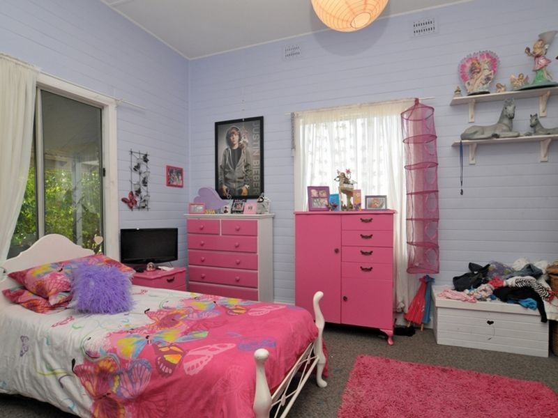 24 Colliery Street, Aberdare NSW 2325