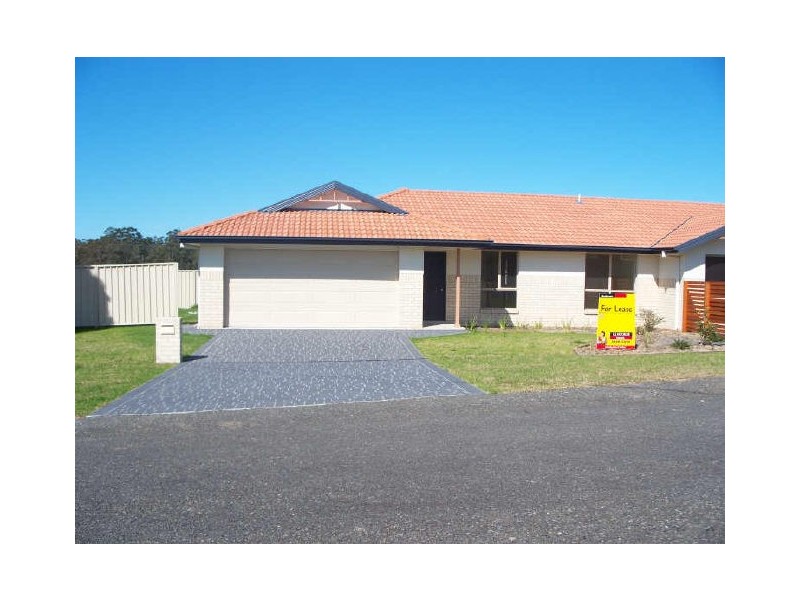2/3 Francis Street, Cessnock NSW 2325