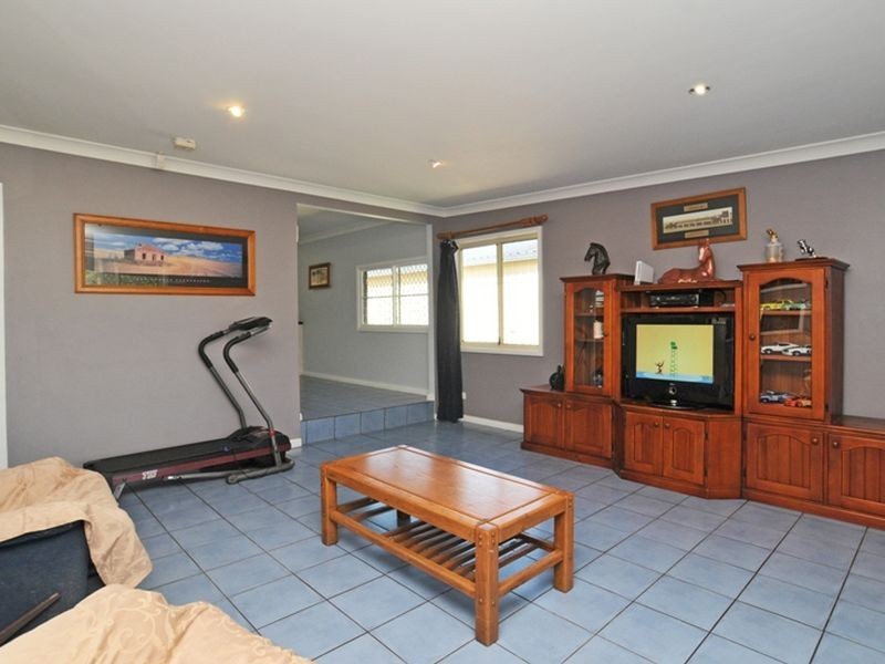 38 Cessnock Road, Weston NSW 2326