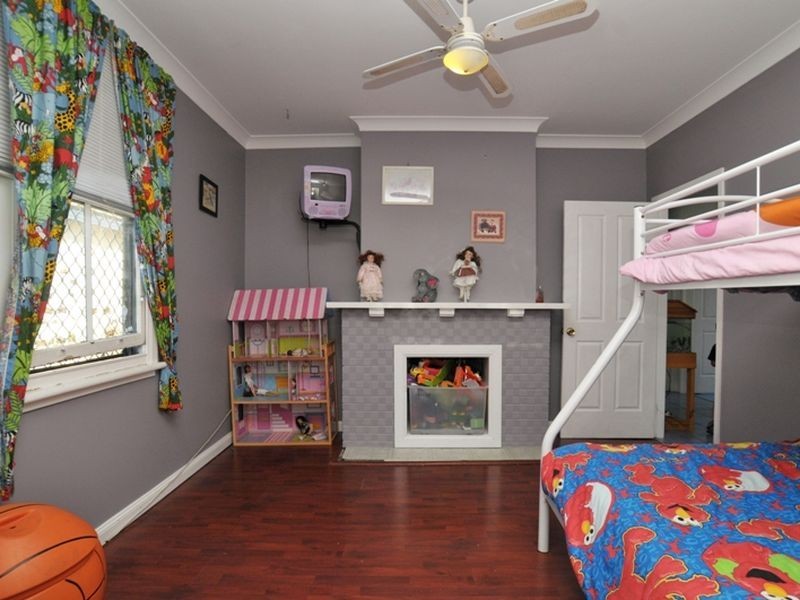 38 Cessnock Road, Weston NSW 2326