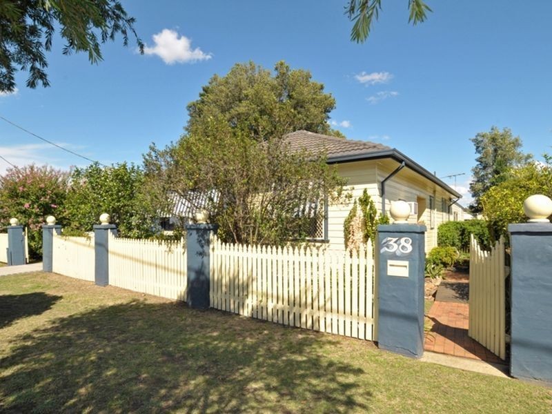 38 Cessnock Road, Weston NSW 2326
