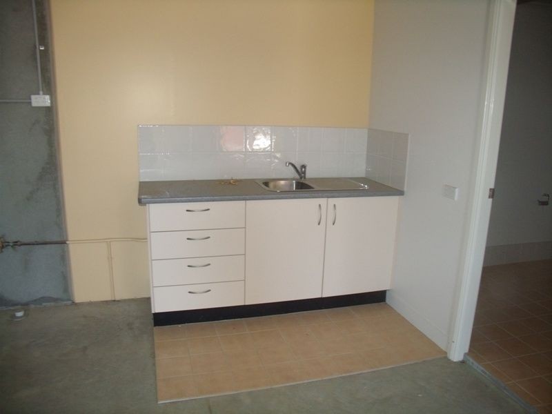 Unit 3/ 4 Cessnock Street, Cessnock NSW 2325