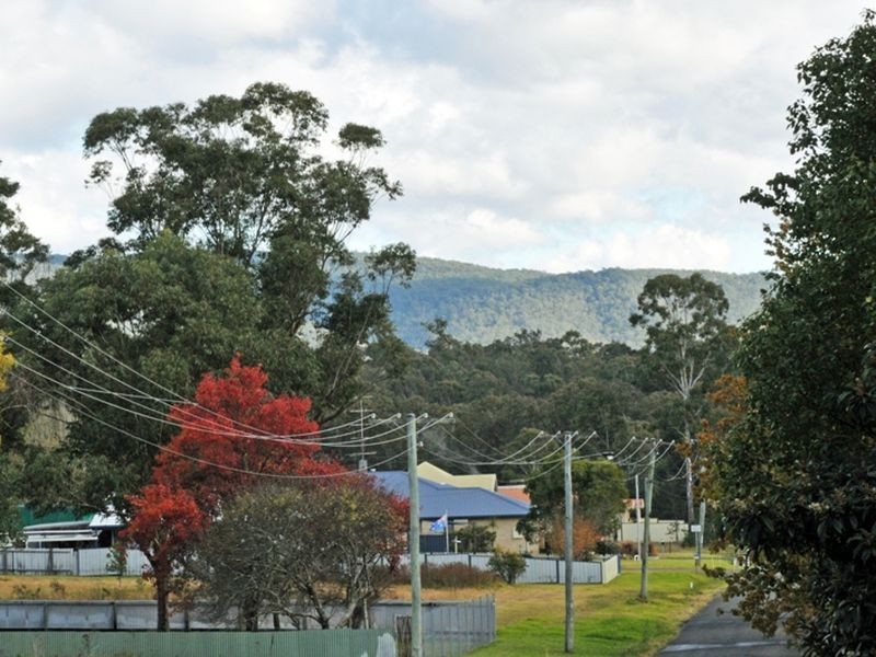 28 Rugby Street, Ellalong NSW 2325