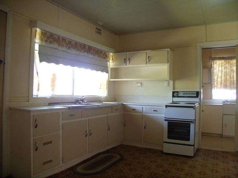 70 Deakin Street, Kurri Kurri NSW 2327