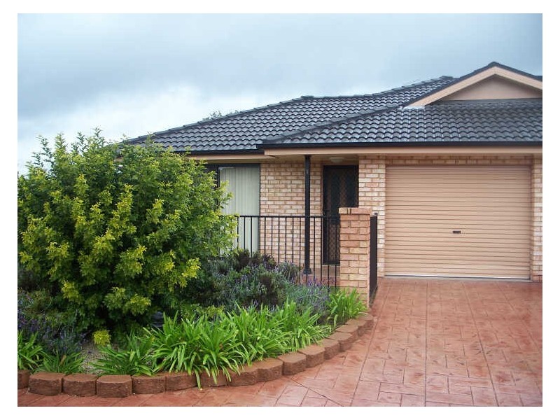 1/7a Hickey, Cessnock NSW 2325