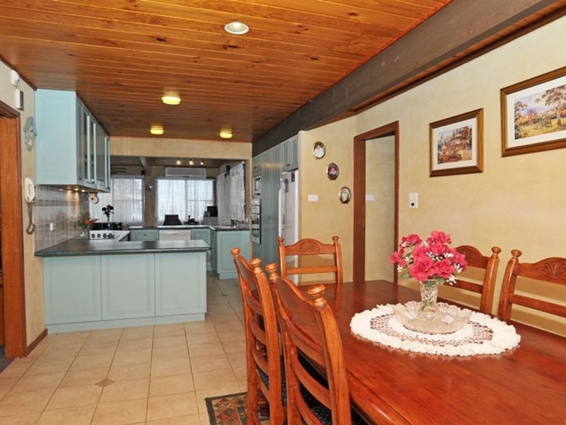 11 Watson Street, Bellbird NSW 2325