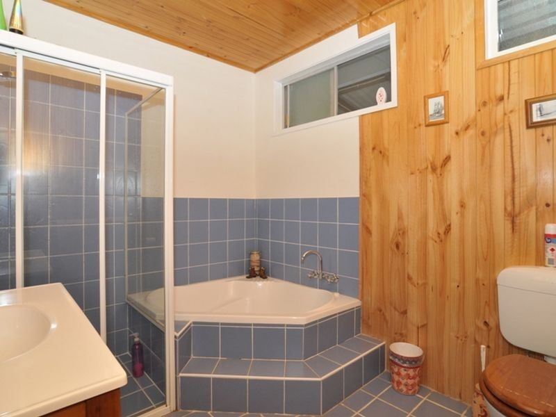 166 Sandy Creek Road, Ashtonfield NSW 2323