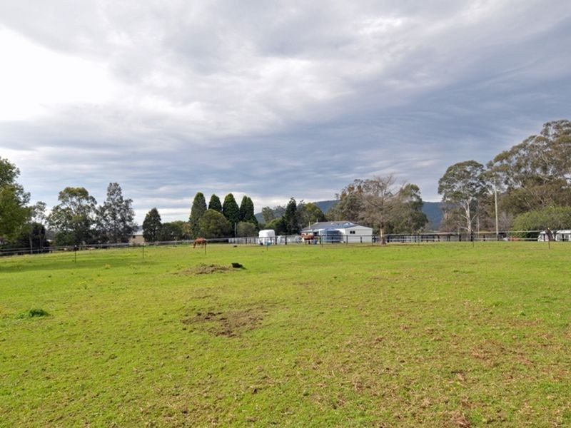 166 Sandy Creek Road, Ashtonfield NSW 2323