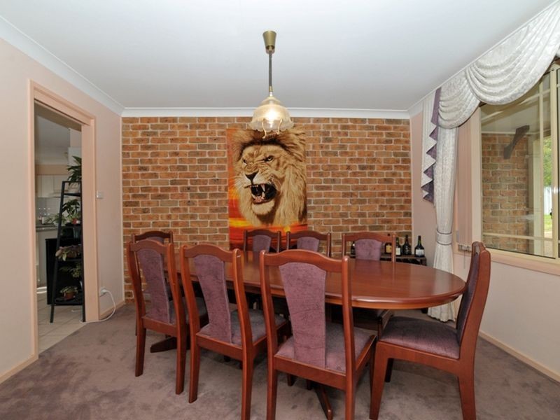 5 Sale Street, Greta NSW 2334