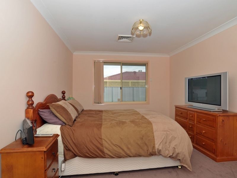 5 Sale Street, Greta NSW 2334