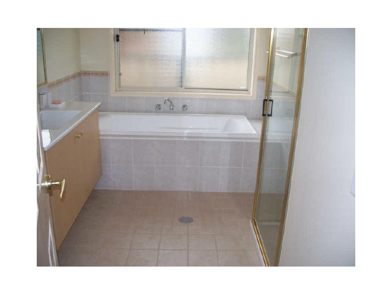 18 Casson Avenue, Cessnock NSW 2325