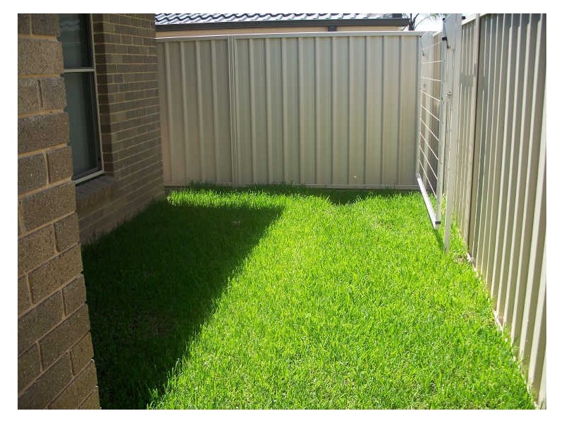 2/22 Hickey Street, Cessnock NSW 2325