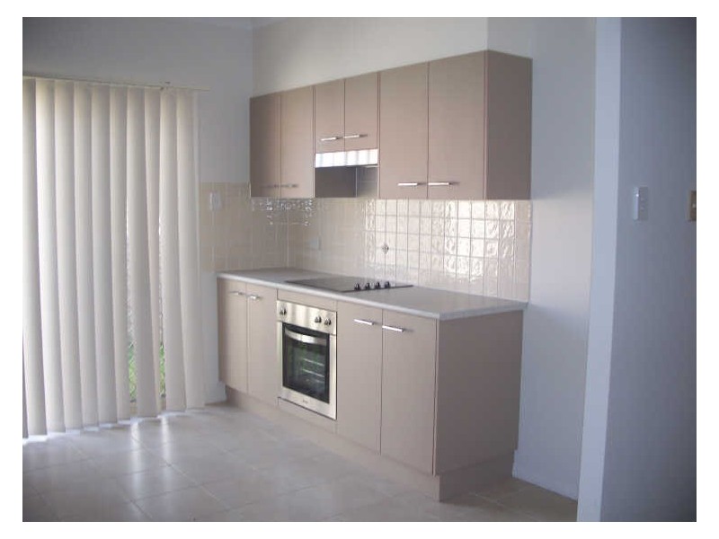 2/22 Hickey Street, Cessnock NSW 2325