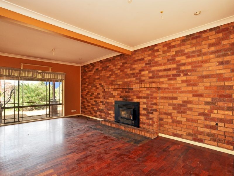 15 Mill Lane, Quorrobolong NSW 2325