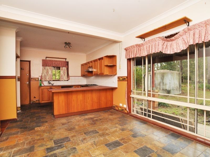 15 Mill Lane, Quorrobolong NSW 2325