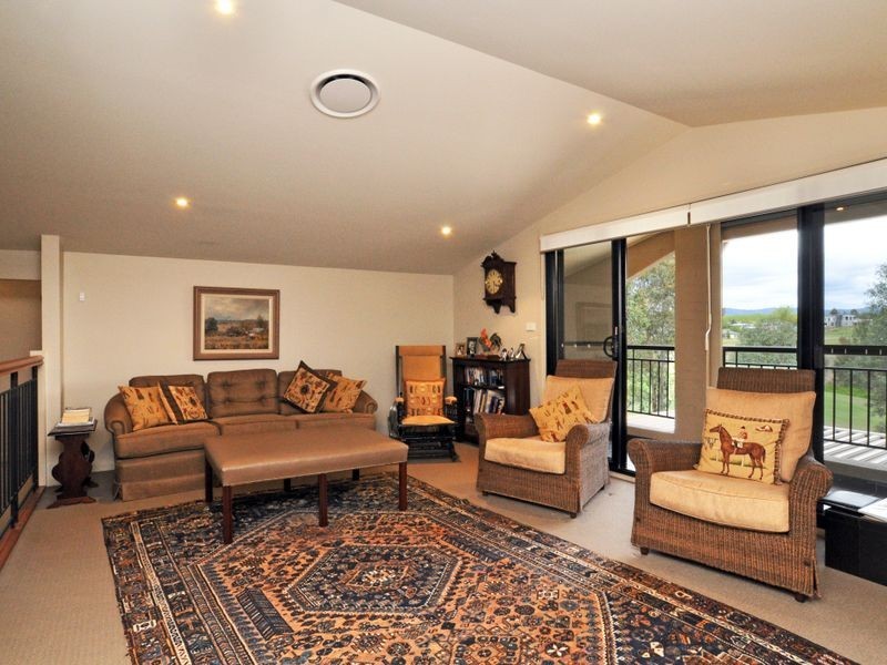 13 Barnhill Close, Rothbury NSW 2320