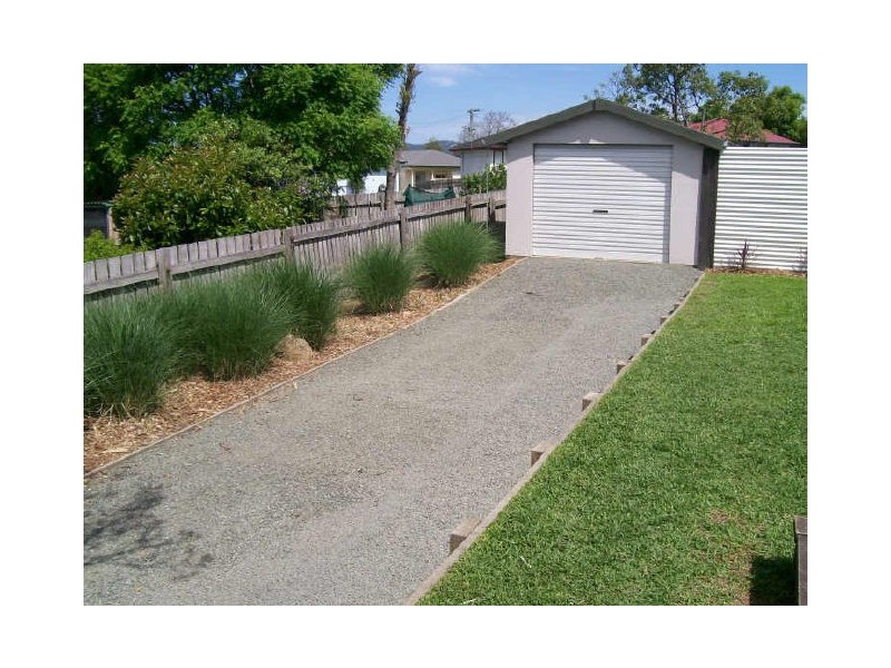 11 Buckland Ave, Cessnock NSW 2325