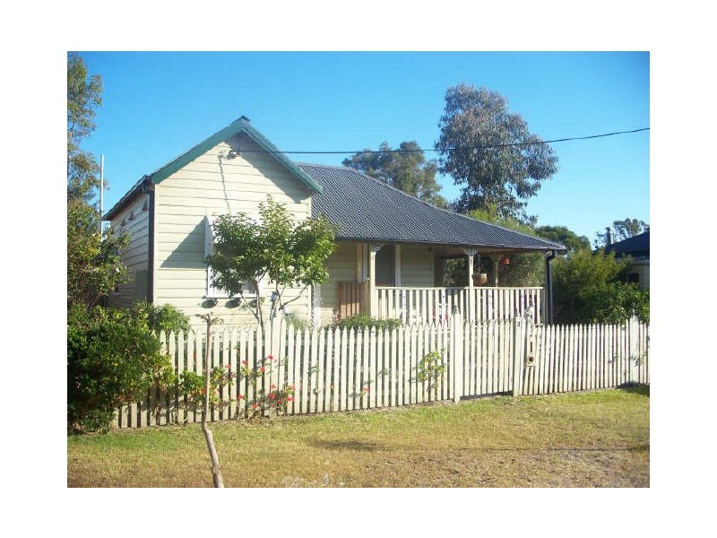9 Ellalong Sreet, Pelaw Main NSW 2327
