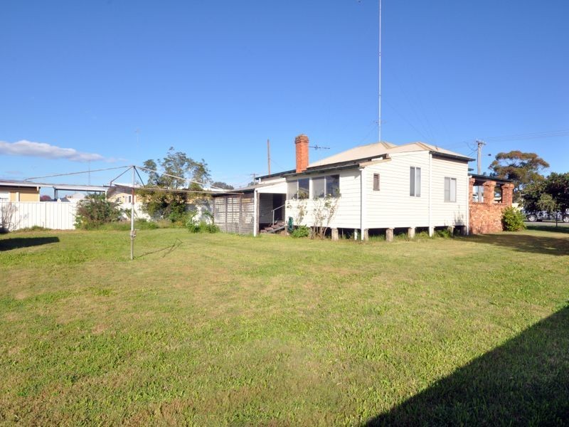 8 Chidgey Street, Cessnock NSW 2325