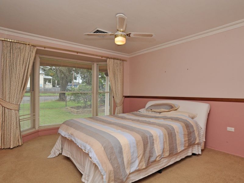 21 Cooper Street, Cessnock NSW 2325