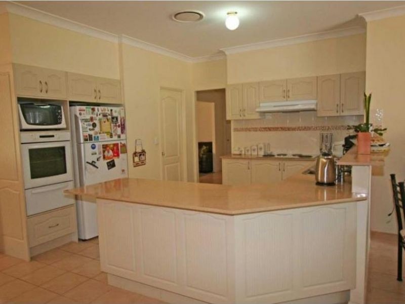 11 Echidna Close, Bellbird NSW 2325