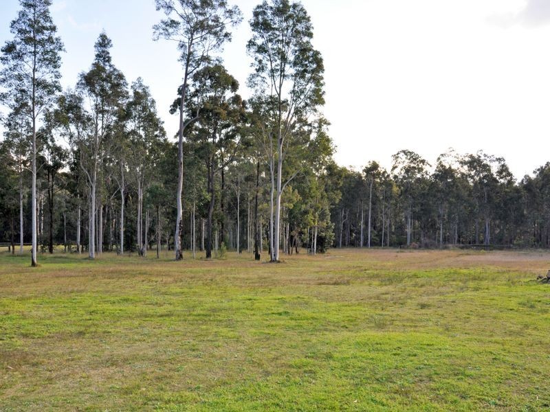 222 Ellalong Road, Ellalong NSW 2325