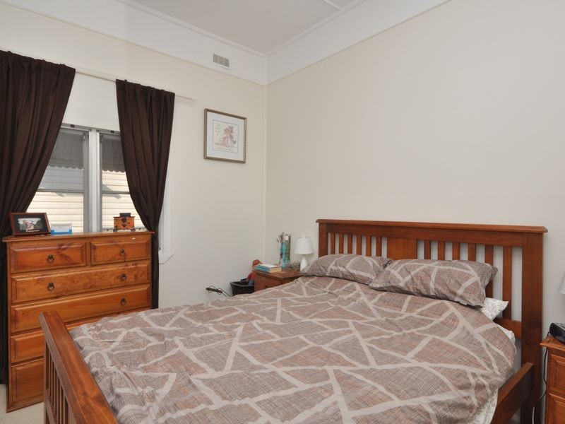 8 Blackwood Avenue, Cessnock NSW 2325