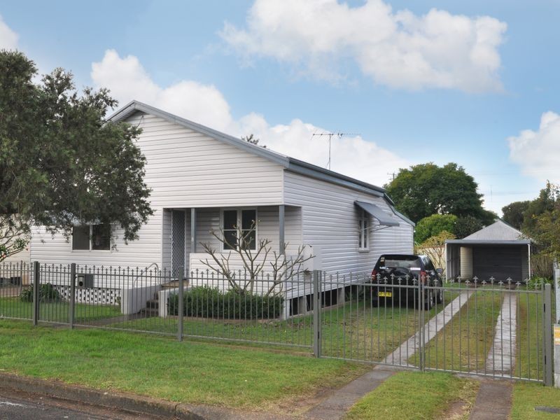 8 Blackwood Avenue, Cessnock NSW 2325